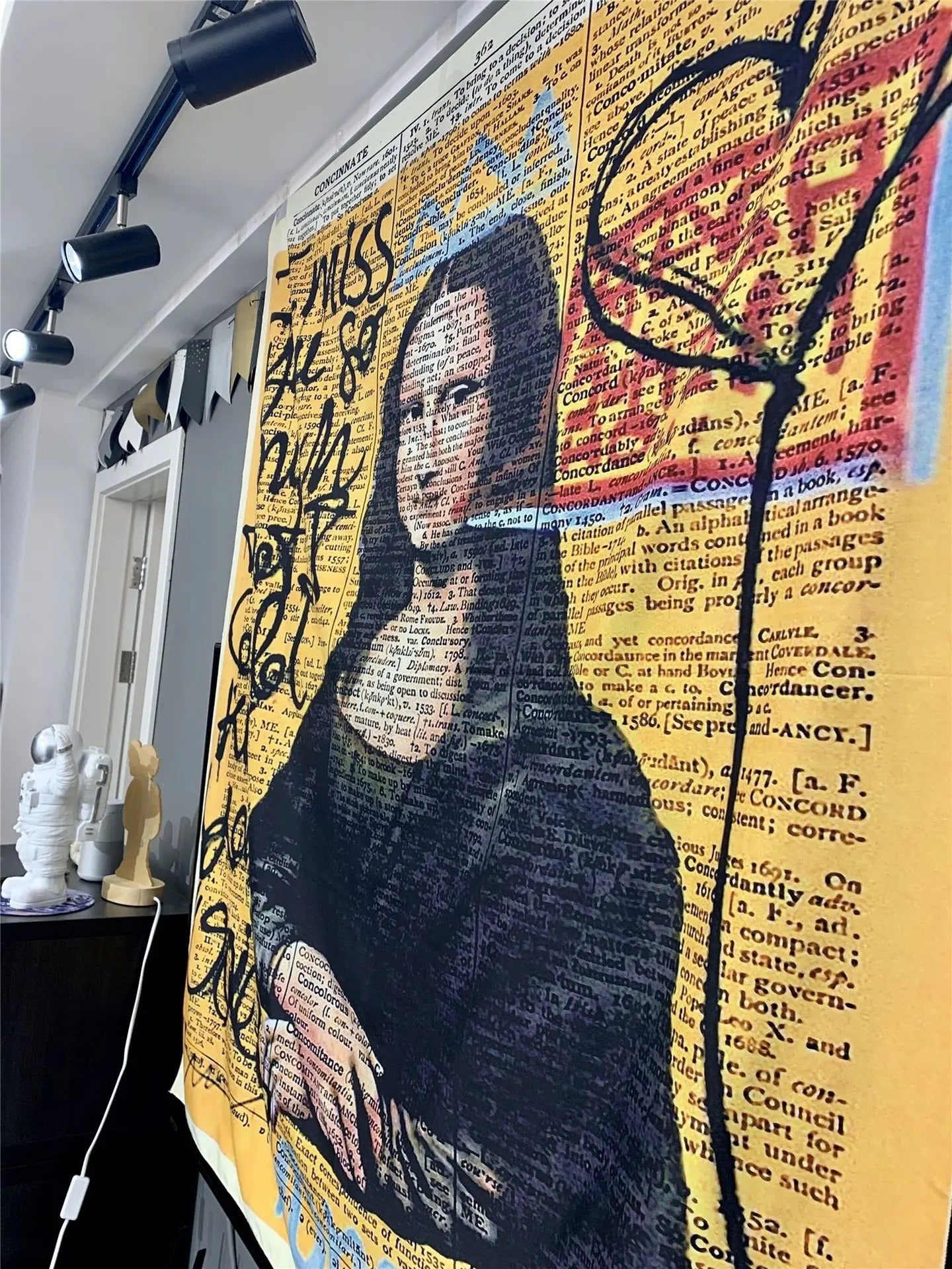 "Graffiti Mona Lisa" Tapestry
